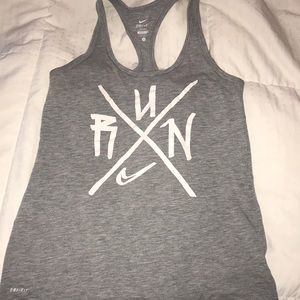 Nike tank